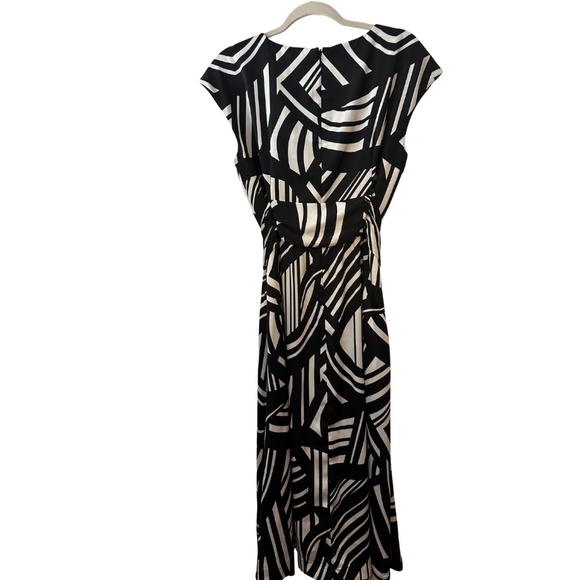 Anne Klein Black & White Semi Formal Dress - Picture 3 of 6